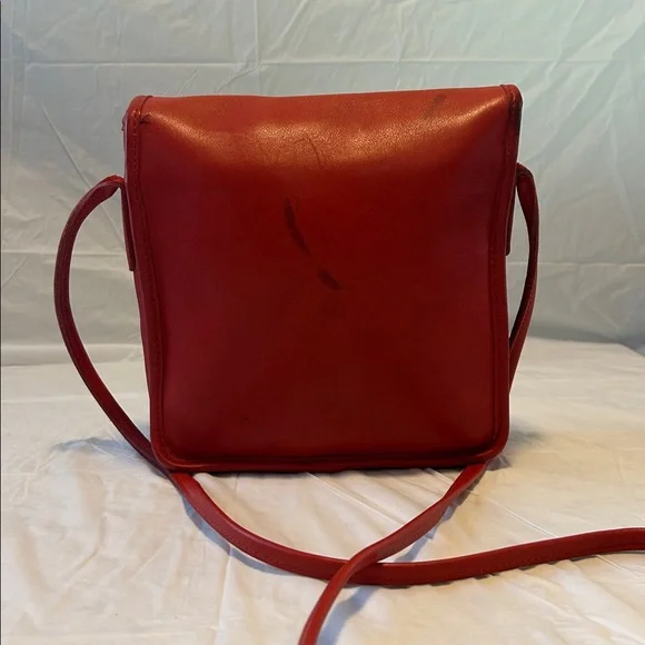 COACH Vintage NYC Compact Pouch in Red - Picture 2 of 11